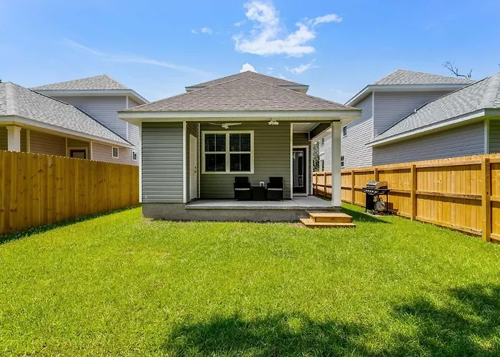 Lone Oak House Holiday home